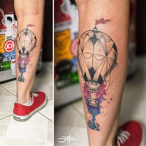 tatuagem de balao na panturrilha  Tattoo de flor na panturrilha
